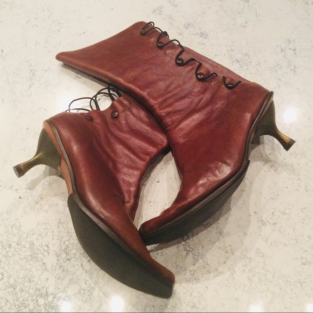 COPY - Vintage Cydwoq Brown Back Laceup Boots - 8…